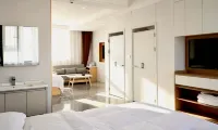 Habahe Chengmei · Song of the Sky Homestay - Bãi đậu xe
