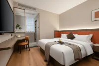 Daiding Business Travel Hotel (Jianghan Road Pedestrian Street, Hankou Jiangtan Wuhan) - 2-Star