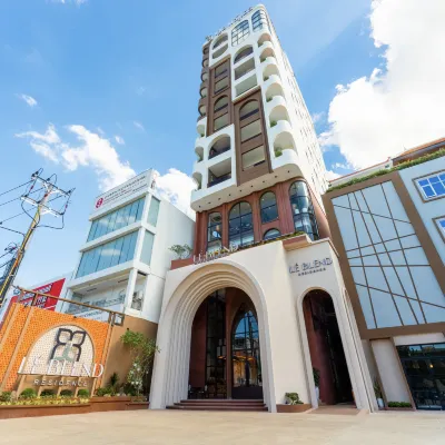 เลอ เบลนด์ เรสซิเดนซ์ โรงแรมใกล้วัดวังมน