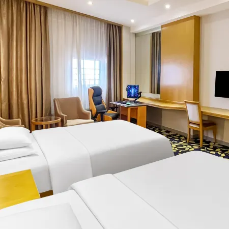 Yaxin E-Sports Hotel (Longfeng Road)