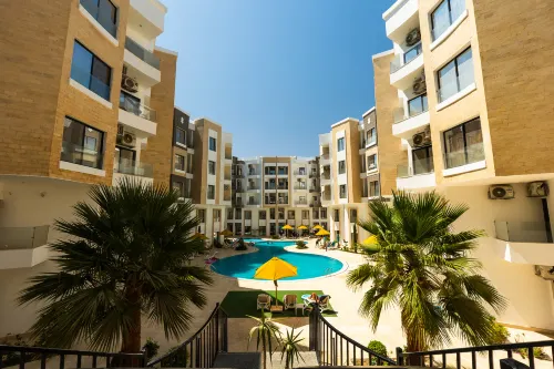 Modern 2BR with Pool Near El Gouna - 2 tähden
