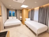 Jadore hostel ジョン食堂周辺のホテル