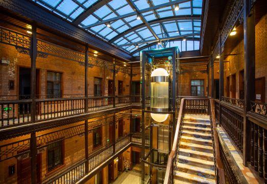 1. 바로크 호텔 하..