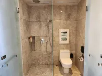 The Royal Garden Kowloon East Hotel dekat Stasiun MTR Lam Tin