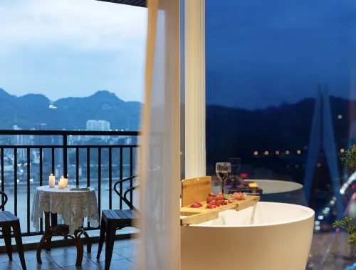 Chongqing Xuan& Chen river-view theme homestay（Near Jiefangbei and Hongyadong) - 2-Sterne