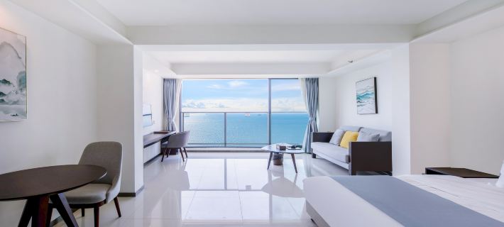 Fire Red Seaview Hotel (Xunliao Bay. Financial Street Sea World Branch) Отели в г. Хуэйдун