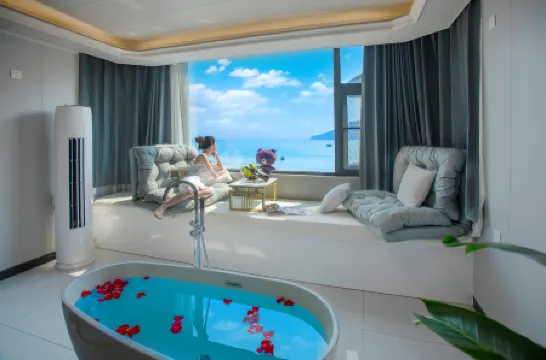 Weizhou Island Nanwan Shuiyu Seaview Inn Отели рядом с достопримечательностью «Great Palace»