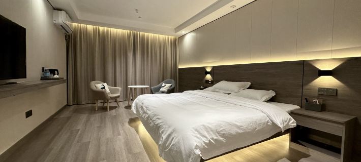 Huan'an Entertainment Hotel (Xichuan Xiaheyue Plaza) コウ川県のホテル