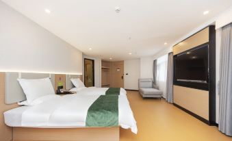 GELI Hotel (Jingjiang Qiche Keyunzhan) - Housity