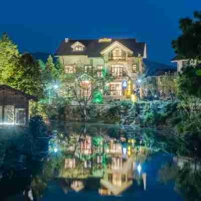 Floral Lux Hotel· Guiyuanxianju Homestay Hotel Exterior