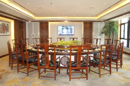 LANDISON VEEGLE HOTEL LONGXI