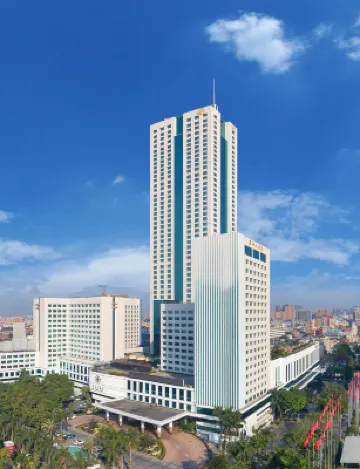 Regal Palace Hotel Hotels near Humen Railway Station