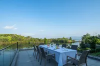 Floral Lux Hotel · Yunshuiqi Hotel (Lushan Xihai Branch)