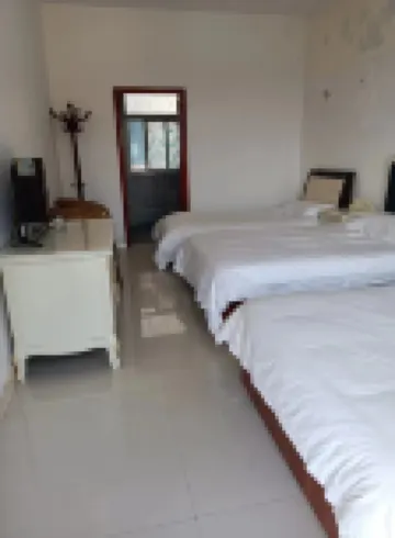 Yanchuan Qianluwan Weiwei Farmhouse