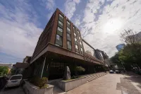 Orange Hotel (Jinan Quancheng Square Kuanhouli Branch) Hotels near Heihu Spring