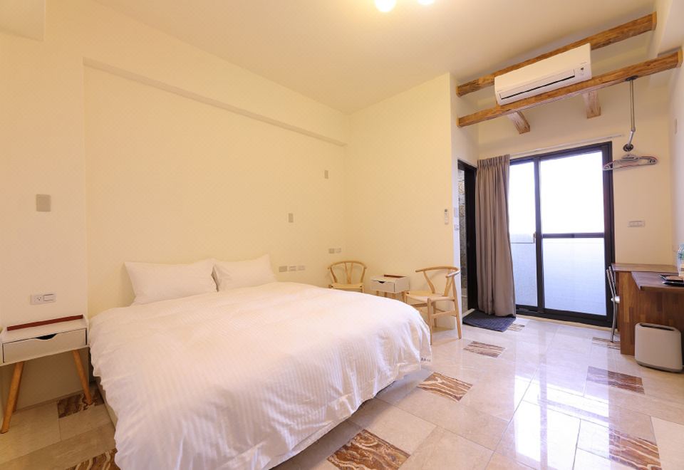 2. SEAVIEW ..
