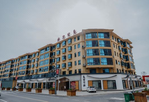 Jinhai Borman Hotel (Yangxin Xingang Branch) Hotel Overview