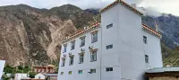 察隅德拉姆飯店 察瓦龍自駕遊營地附近的飯店