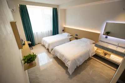Luzhou Dexu Future Hotel (Vocational and Technical College)