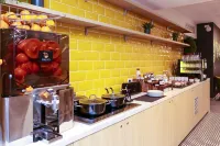 Appart Hotel Odalys City Angers Centre Gare - breakfast