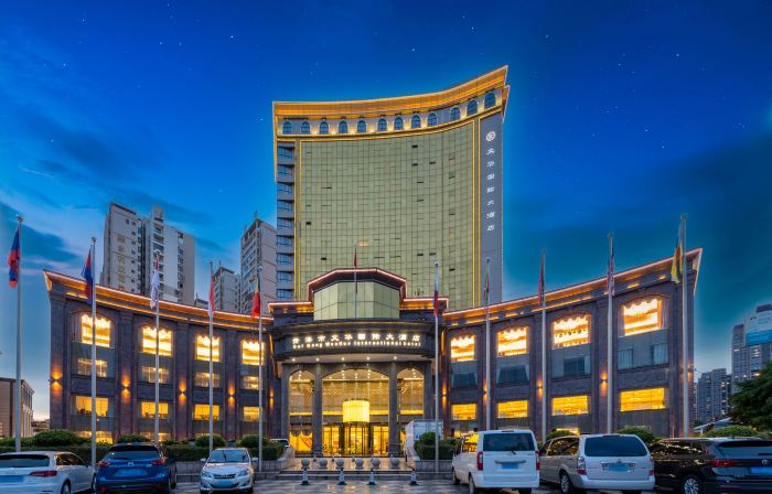 Guigang Wenhua International Hotel (City Government High-speed Railway Station)