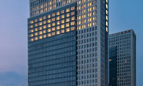Xiangyang Hampton by Hilton
