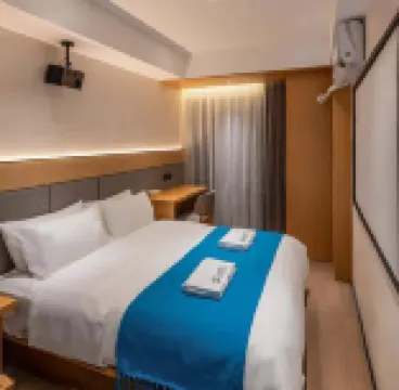 祥歌之星·輕奢影院公寓（南京南站南廣場店）