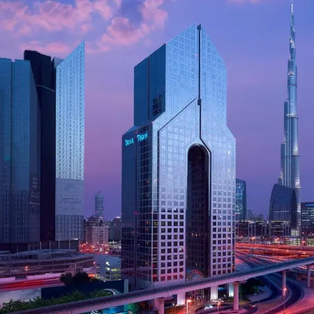 Dusit Thani Dubai Отели рядом с достопримечательностью «Район торговых центров»