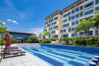 Sanya Haitang Bay Poly Youlin Boutique Stay - Pools