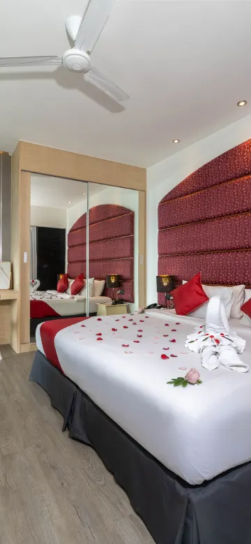 ห้องสวีทมาตรฐานพร้อมจากุซซี่