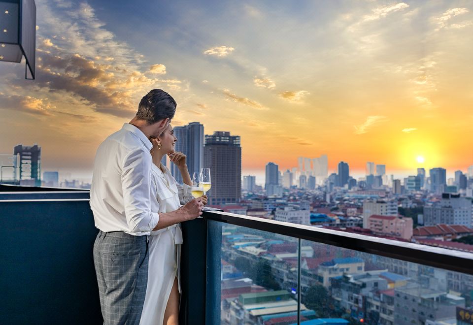 1. 럭스시티 호텔 ..