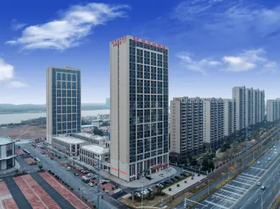 Vienna Hotel (Anqing Gountry Garden Wanda Plaza Hotel）) Hotels near Anqing Vocational & Technical College