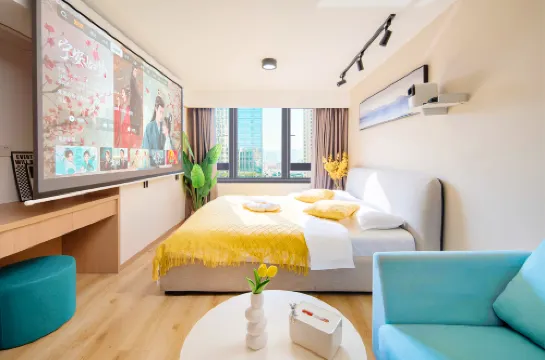 馨月灣影音公寓