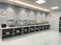 Phoenix Hotel Yaju (Pingdingshan Heping Road Pedestrian Street Store) Hotels in Pingdingshan