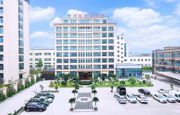 Interstate Honghu Hotel