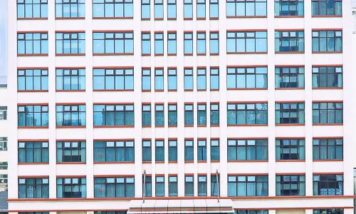 Interstate Honghu Hotel