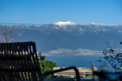 大理陌與山海·海景設計師民宿 滇西應用技術大學附近的飯店