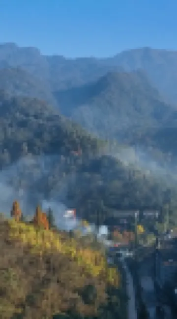 Qingcheng Mountain Villa · Hot Spring Holiday Villa Hotels near Double Springs