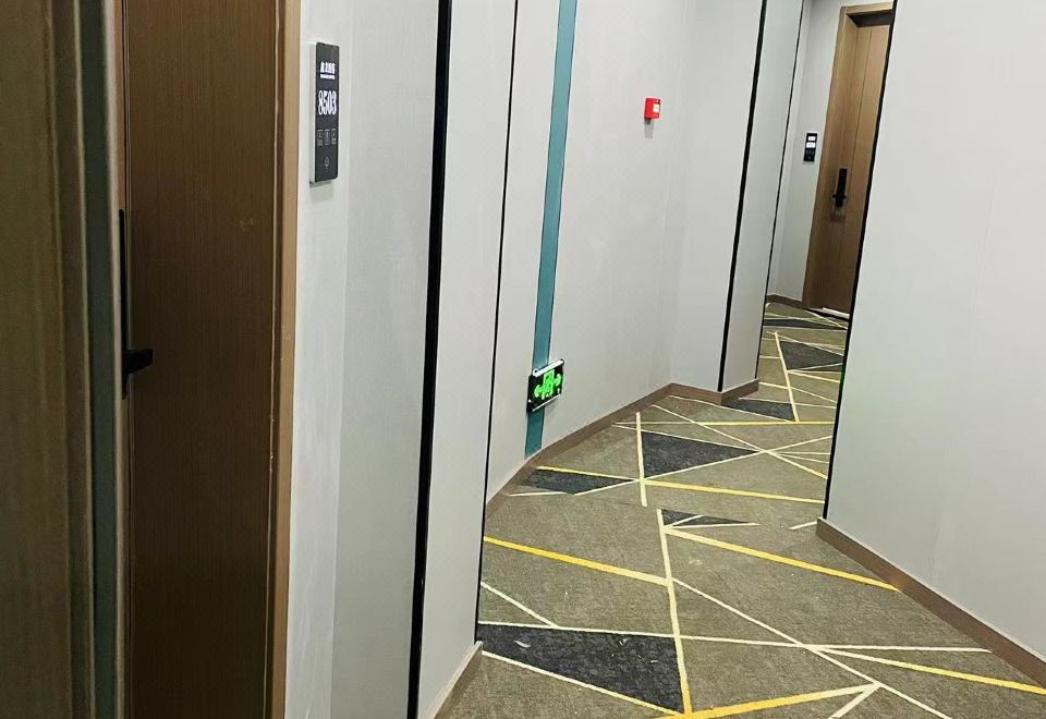 신룽 호텔, 둥팡