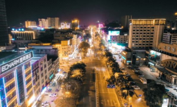 Yuyue E-sports Hotel (Guangzhou Zengcheng Xintang South Railway Station)