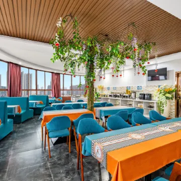 L Impression Hotel (Guigang High Speed Railway Station Wanda Plaza)