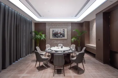 Daqing Xuda Hotel (Liming Lake) Отели рядом с достопримечательностью «Daqing Times Square»