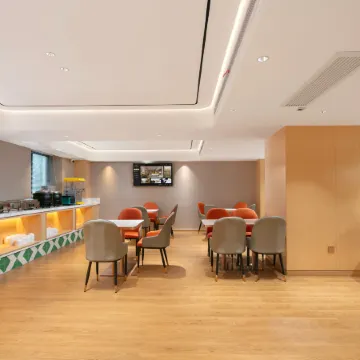Vienna 3 Best Hotel (Zhangjiajie Tianmenshan Cableway Station) Отели рядом с достопримечательностью «Гора Тяньмэнь»