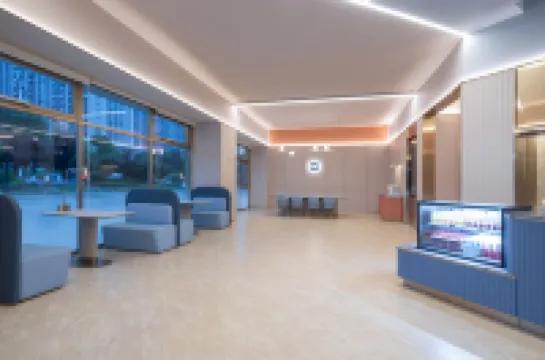 โรงแรม HanTing (ว่านต้า พลาซ่า เขตจินอัน หลูอัน)