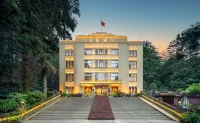 Lushan Building Hotels in 