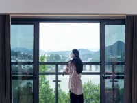 Campanile Hotel (Huangshan Shexian Huizhou Ancient City Scenic Area) - pemandangan pegunungan