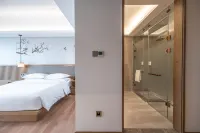 Lake Resort Hotel  Tianle  Jiangyang - parking