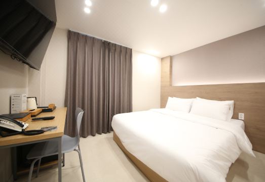 캄레스트호텔 마산 외관