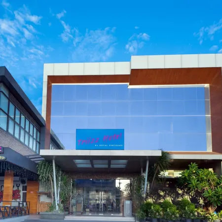 Triizz Hotel Semarang