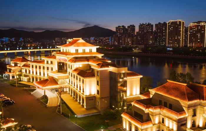 JIANGNAN HOTEL